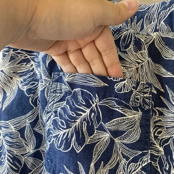 Womens Medium BRIGGS Linen Blend Shorts Navy Blue White Hawaiian Print - Picture 9 of 12